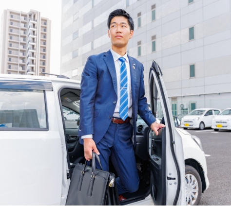 お客さま先に移動・ランチ