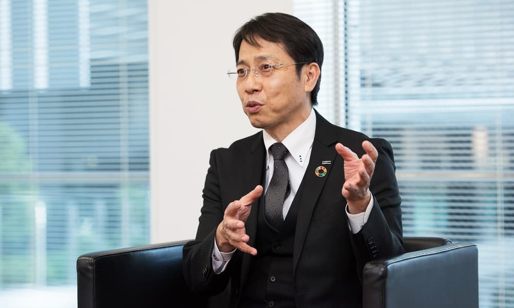 「世界を変える・救う」意識で